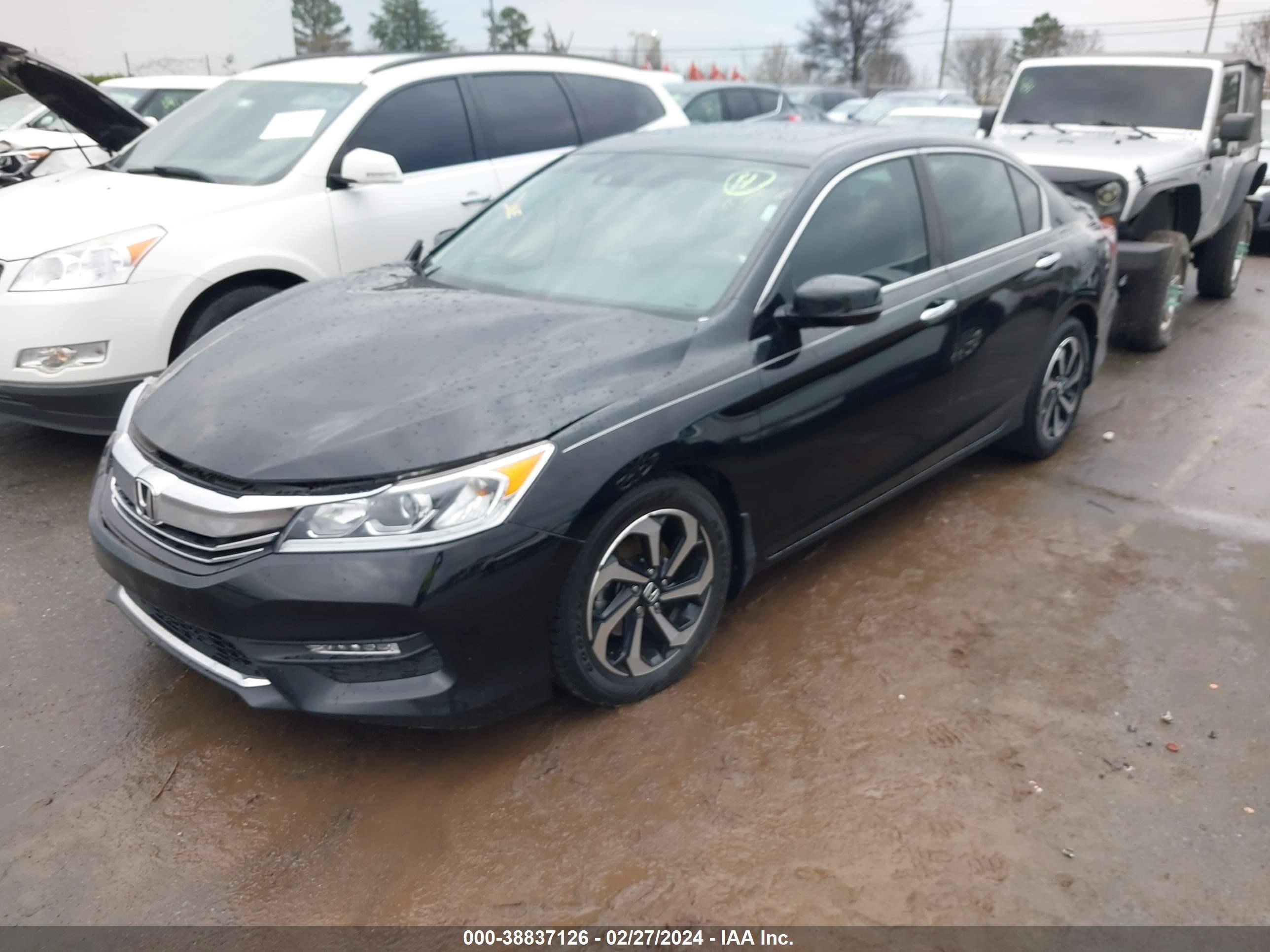 Photo 1 VIN: 1HGCR2F92HA131541 - HONDA ACCORD 