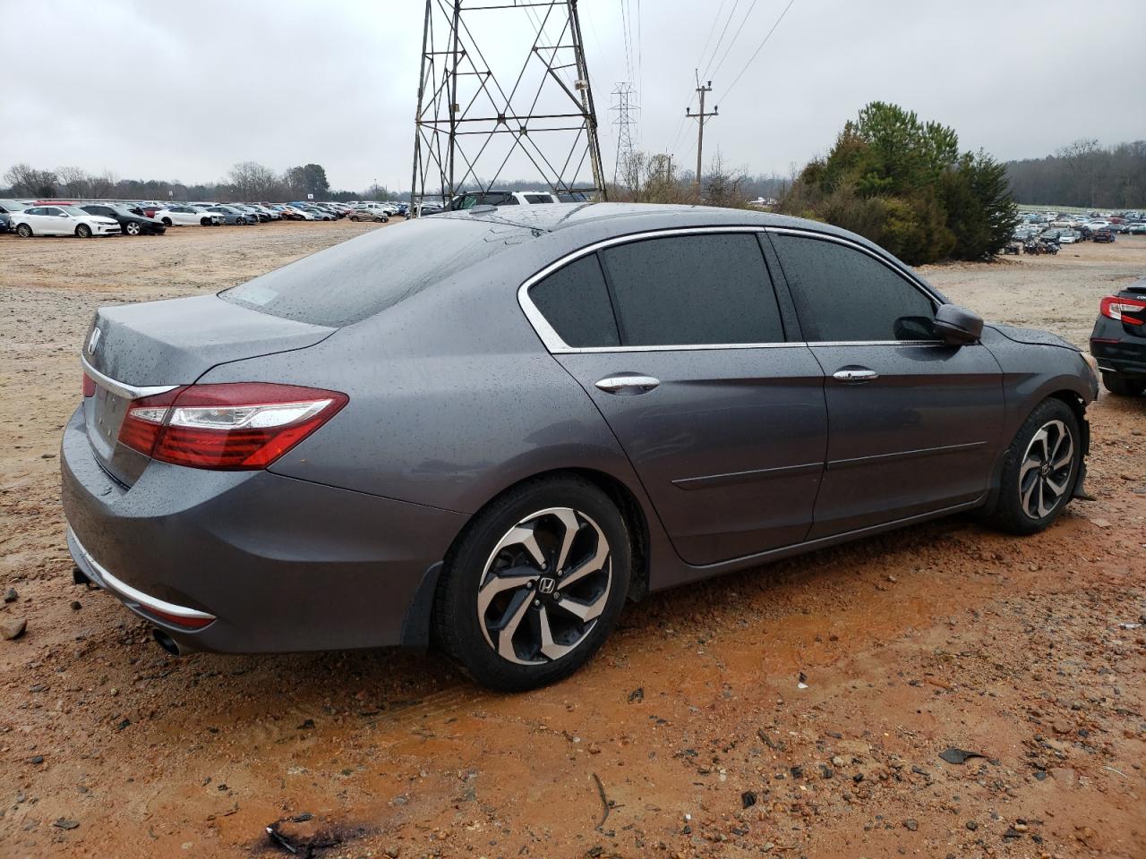 Photo 2 VIN: 1HGCR2F95GA213746 - HONDA ACCORD 