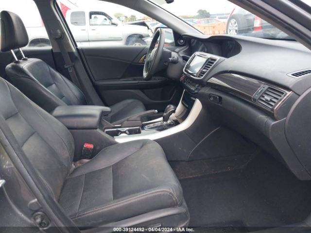 Photo 4 VIN: 1HGCR2F96GA141682 - HONDA ACCORD 