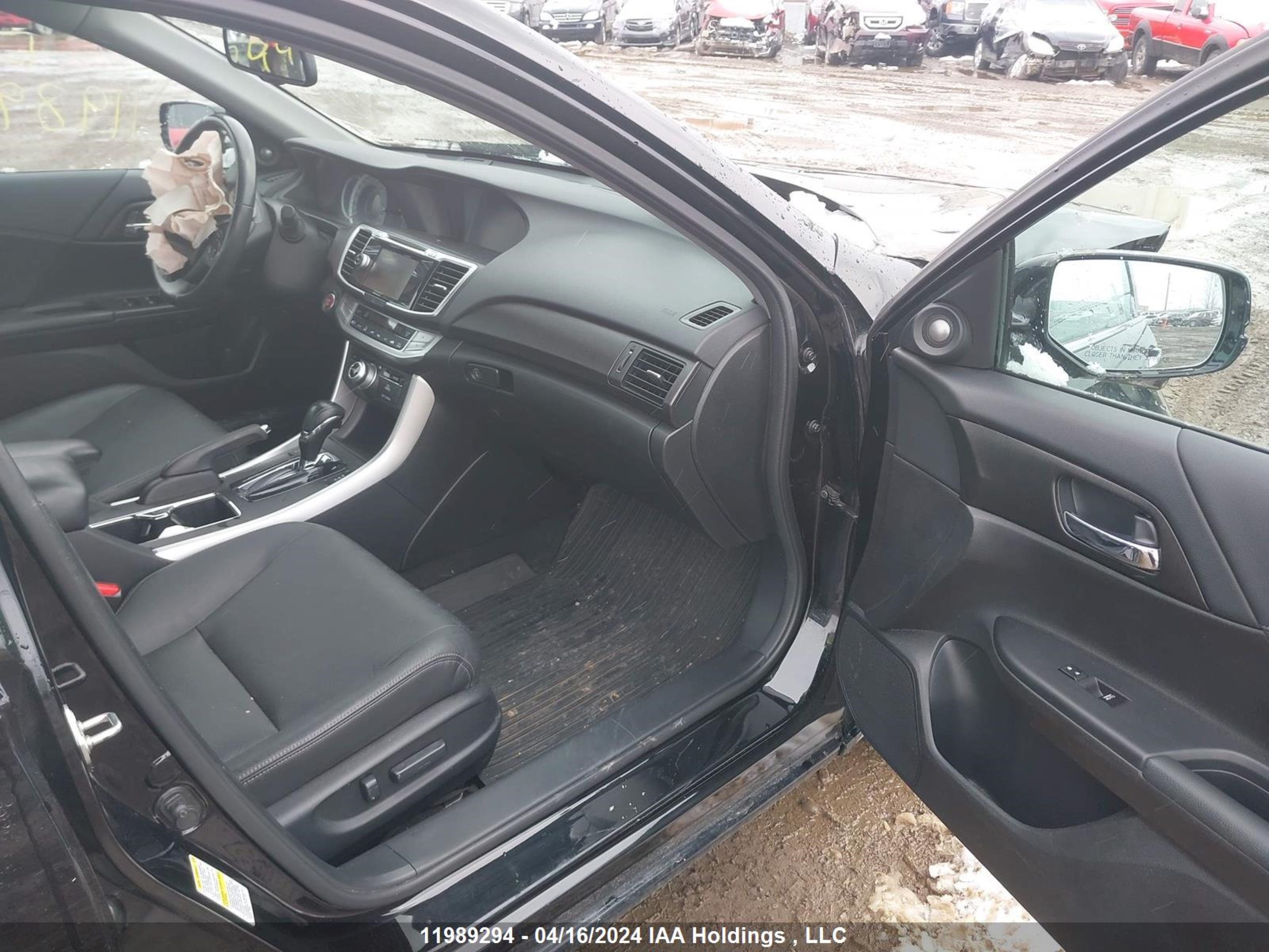 Photo 4 VIN: 1HGCR2F97EA811401 - HONDA ACCORD 