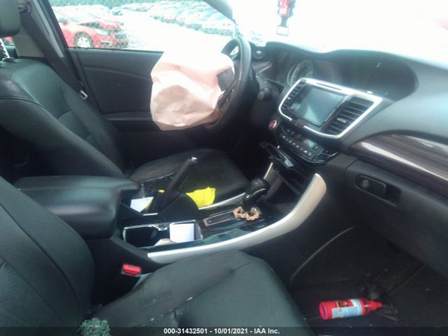 Photo 4 VIN: 1HGCR2F97GA118928 - HONDA ACCORD SEDAN 