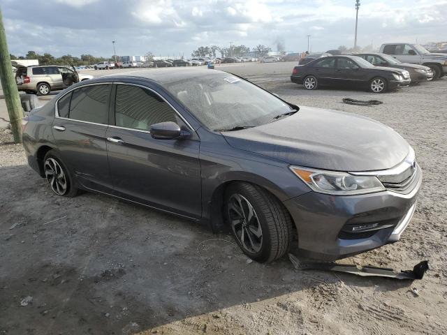 Photo 3 VIN: 1HGCR2F97HA068260 - HONDA ACCORD 