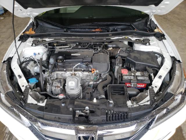 Photo 6 VIN: 1HGCR2F99HA056823 - HONDA ACCORD EXL 