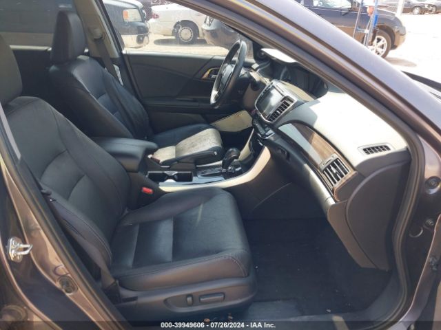 Photo 4 VIN: 1HGCR2F99HA154086 - HONDA ACCORD 