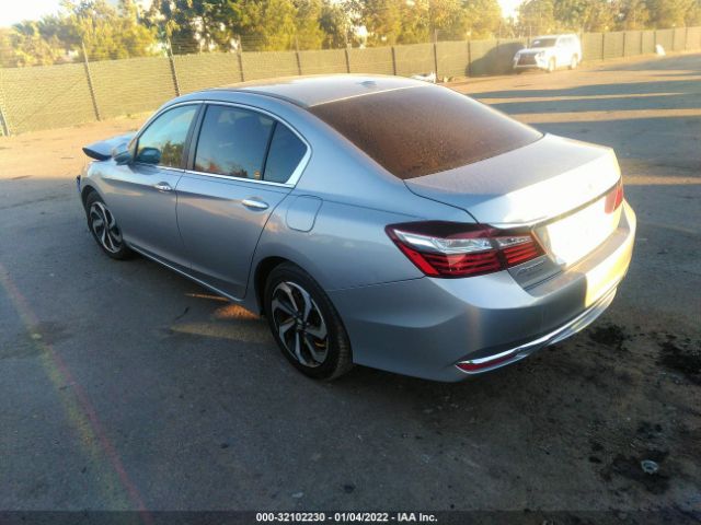 Photo 2 VIN: 1HGCR2F9XGA009217 - HONDA ACCORD SEDAN 