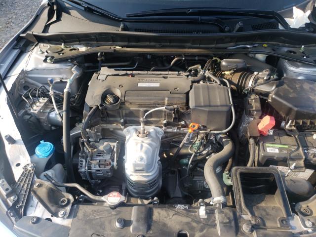 Photo 6 VIN: 1HGCR2F9XGA223267 - HONDA ACCORD 