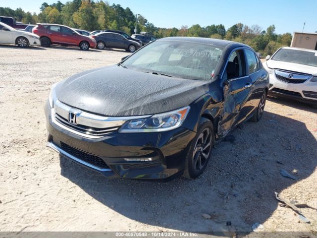 Photo 1 VIN: 1HGCR2F9XHA043028 - HONDA ACCORD 