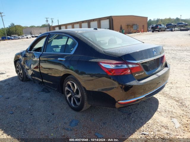 Photo 2 VIN: 1HGCR2F9XHA043028 - HONDA ACCORD 