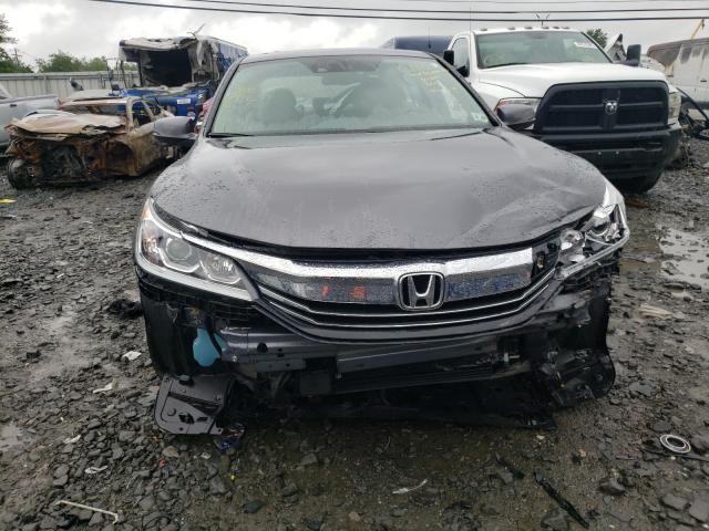 Photo 8 VIN: 1HGCR2F9XHA056541 - HONDA ACCORD EXL 