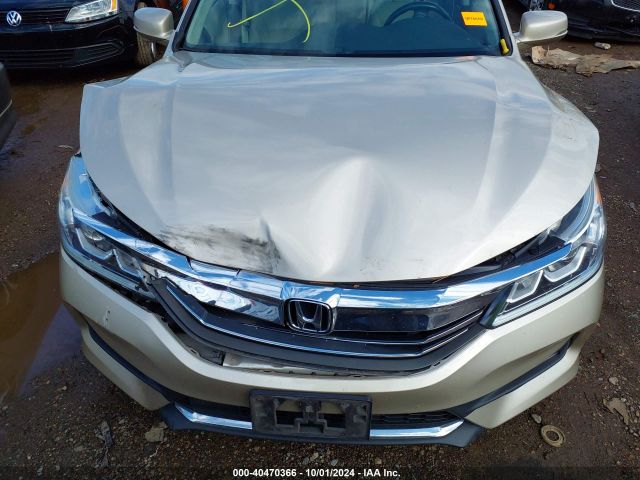 Photo 5 VIN: 1HGCR2F9XHA268971 - HONDA ACCORD 