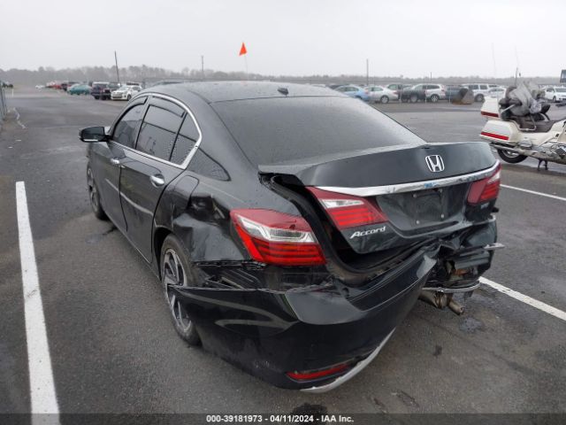 Photo 2 VIN: 1HGCR3F00HA007324 - HONDA ACCORD 