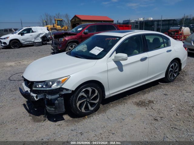 Photo 1 VIN: 1HGCR3F01HA013567 - HONDA ACCORD 