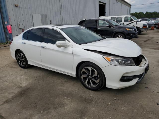 Photo 3 VIN: 1HGCR3F02HA009348 - HONDA ACCORD EXL 