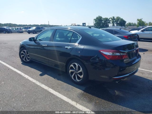 Photo 2 VIN: 1HGCR3F03GA005811 - HONDA ACCORD 