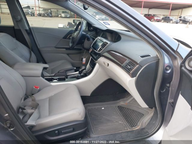 Photo 4 VIN: 1HGCR3F06HA038805 - HONDA ACCORD 