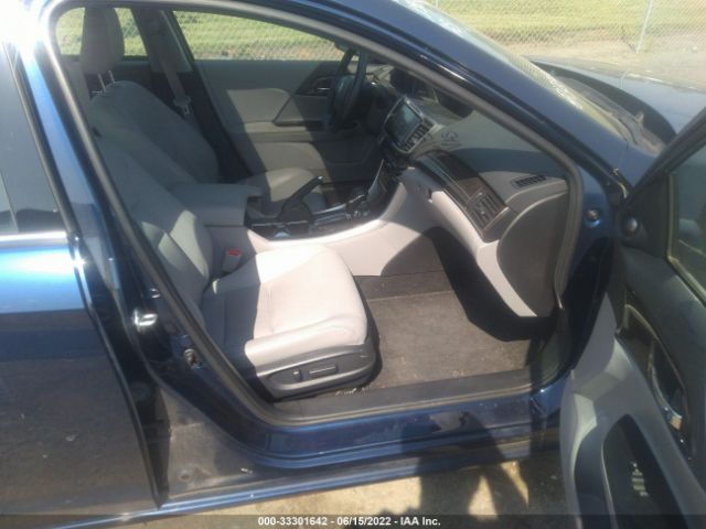 Photo 4 VIN: 1HGCR3F06HA040697 - HONDA ACCORD SEDAN 