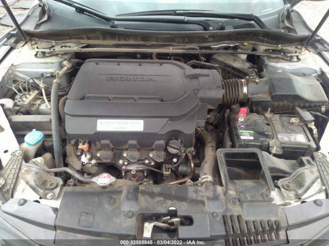 Photo 9 VIN: 1HGCR3F07HA039218 - HONDA ACCORD SEDAN 