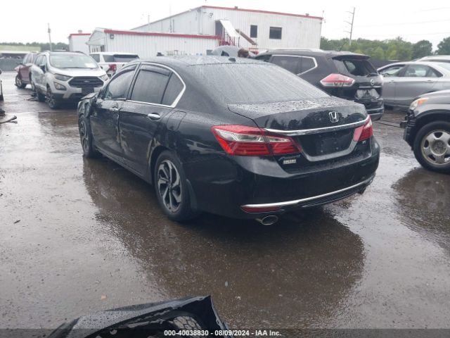 Photo 2 VIN: 1HGCR3F08HA001898 - HONDA ACCORD 