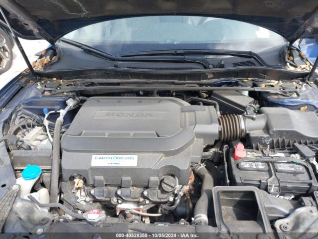 Photo 9 VIN: 1HGCR3F0XGA009578 - HONDA ACCORD 