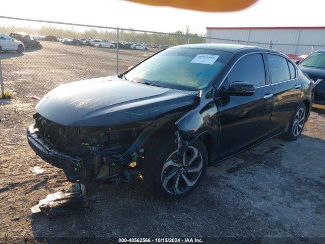 Photo 1 VIN: 1HGCR3F0XHA020887 - HONDA ACCORD 