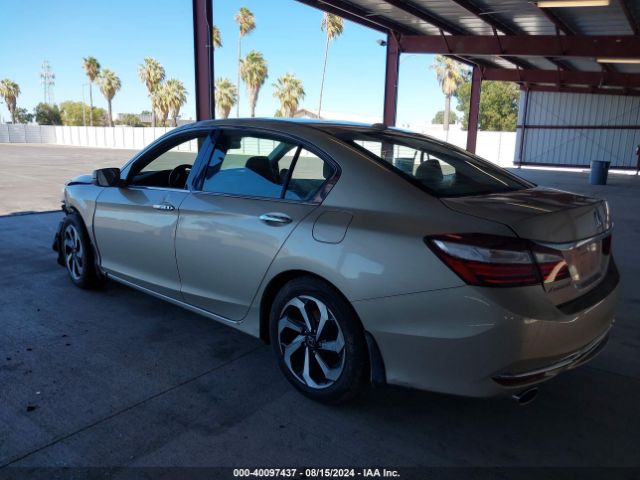 Photo 2 VIN: 1HGCR3F0XHA041805 - HONDA ACCORD 