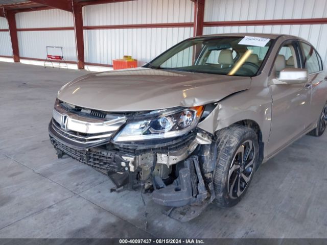 Photo 5 VIN: 1HGCR3F0XHA041805 - HONDA ACCORD 