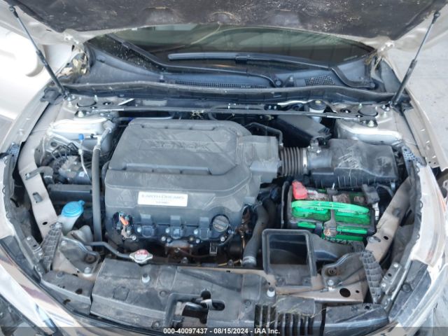 Photo 9 VIN: 1HGCR3F0XHA041805 - HONDA ACCORD 