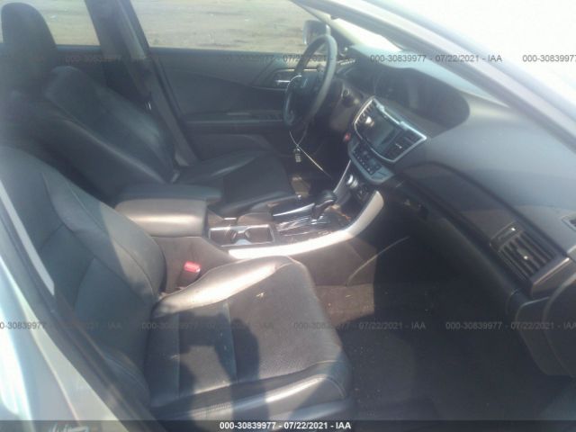 Photo 4 VIN: 1HGCR3F80DA009848 - HONDA ACCORD SDN 