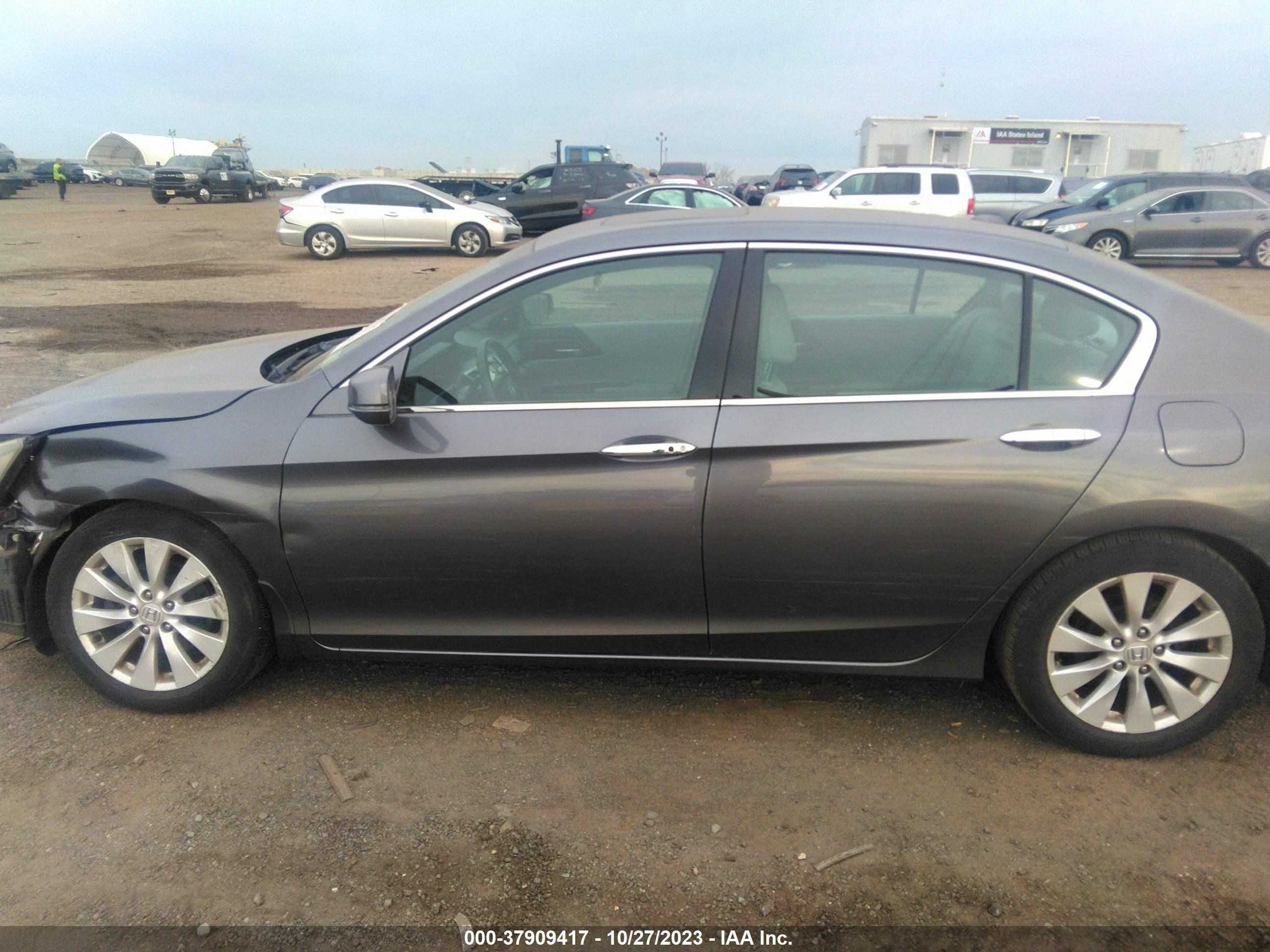 Photo 13 VIN: 1HGCR3F80DA020820 - HONDA ACCORD 