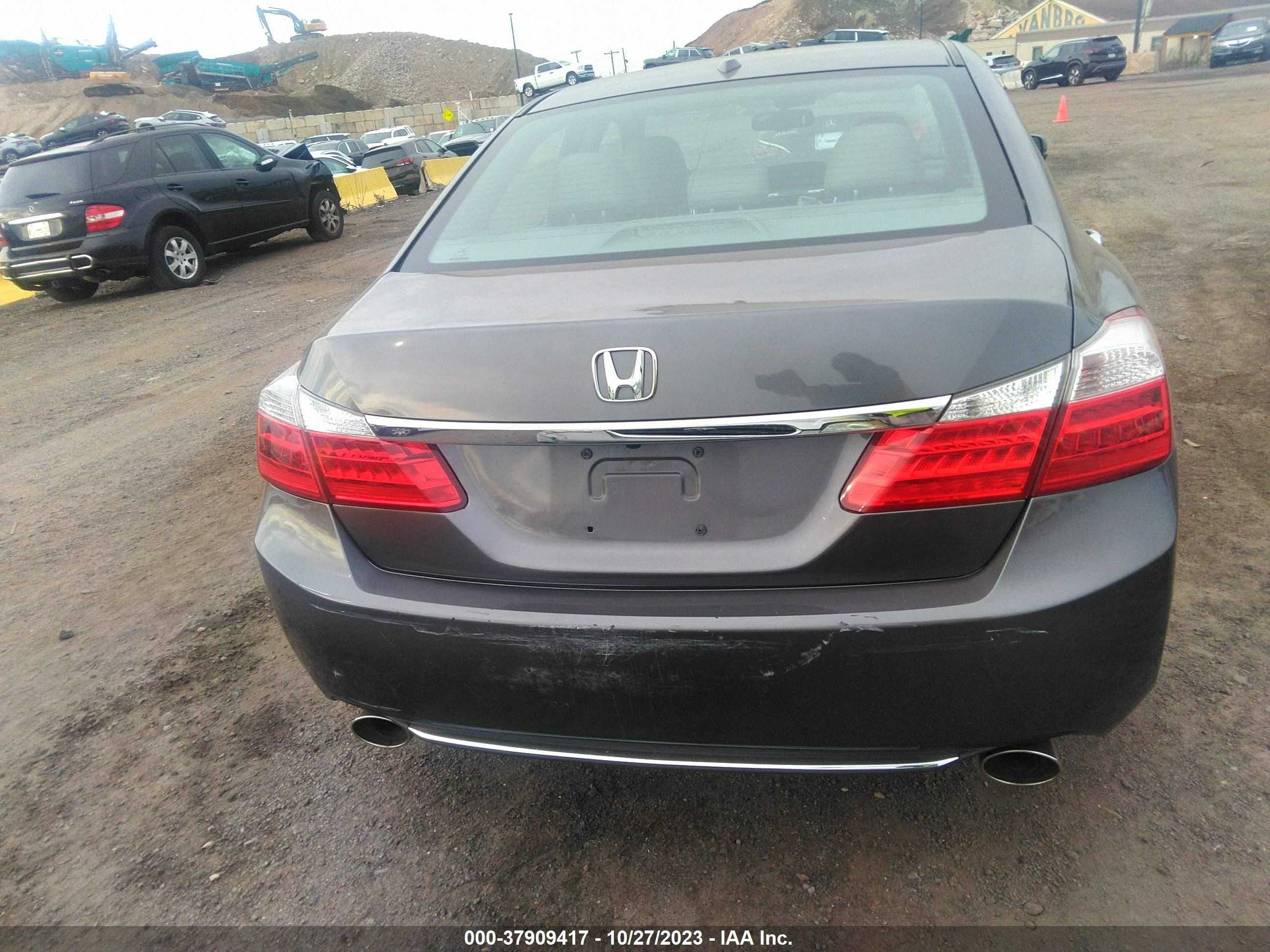 Photo 15 VIN: 1HGCR3F80DA020820 - HONDA ACCORD 