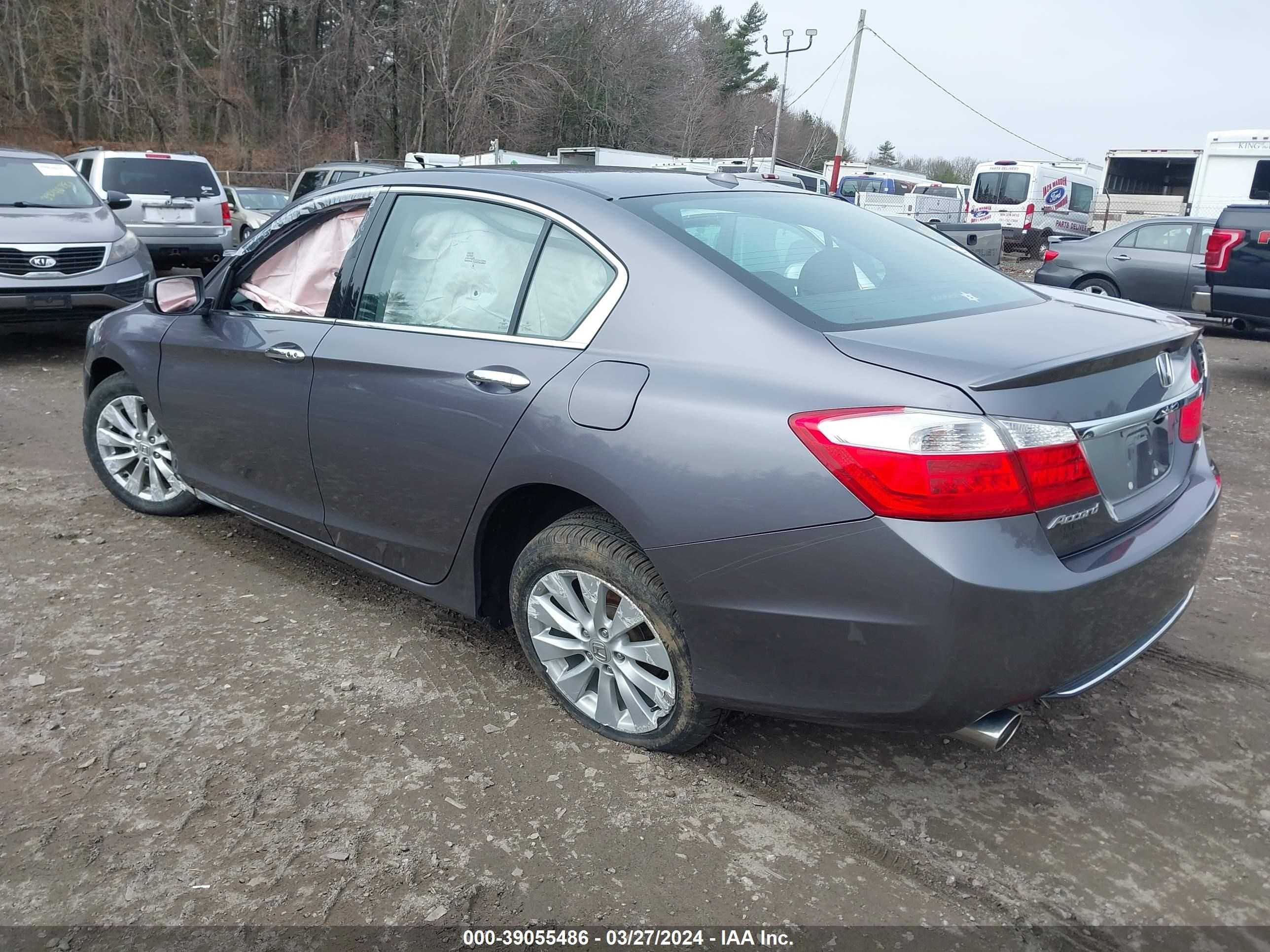 Photo 2 VIN: 1HGCR3F80EA034248 - HONDA ACCORD 