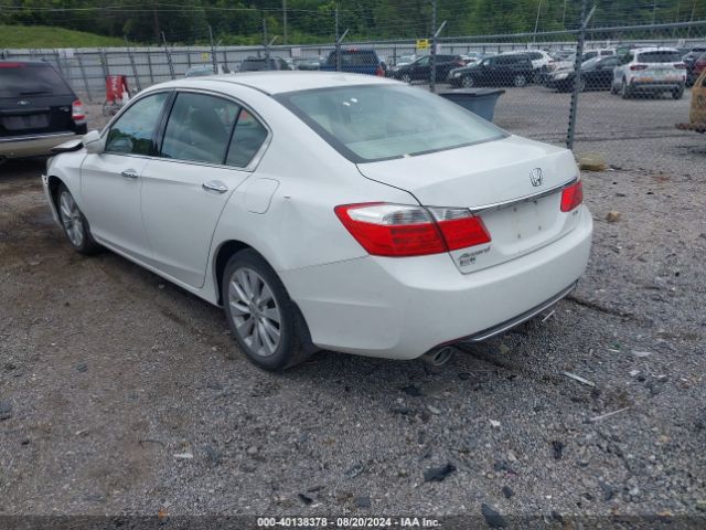 Photo 2 VIN: 1HGCR3F80FA035868 - HONDA ACCORD 