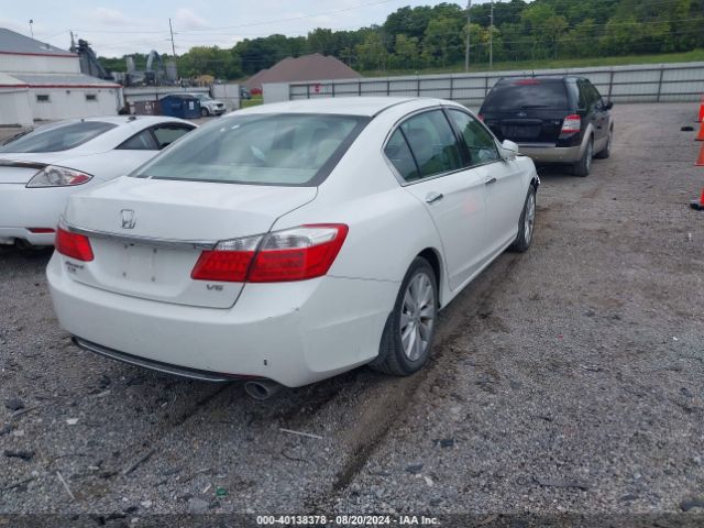 Photo 3 VIN: 1HGCR3F80FA035868 - HONDA ACCORD 