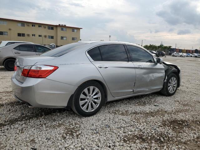 Photo 2 VIN: 1HGCR3F81DA032913 - HONDA ACCORD 