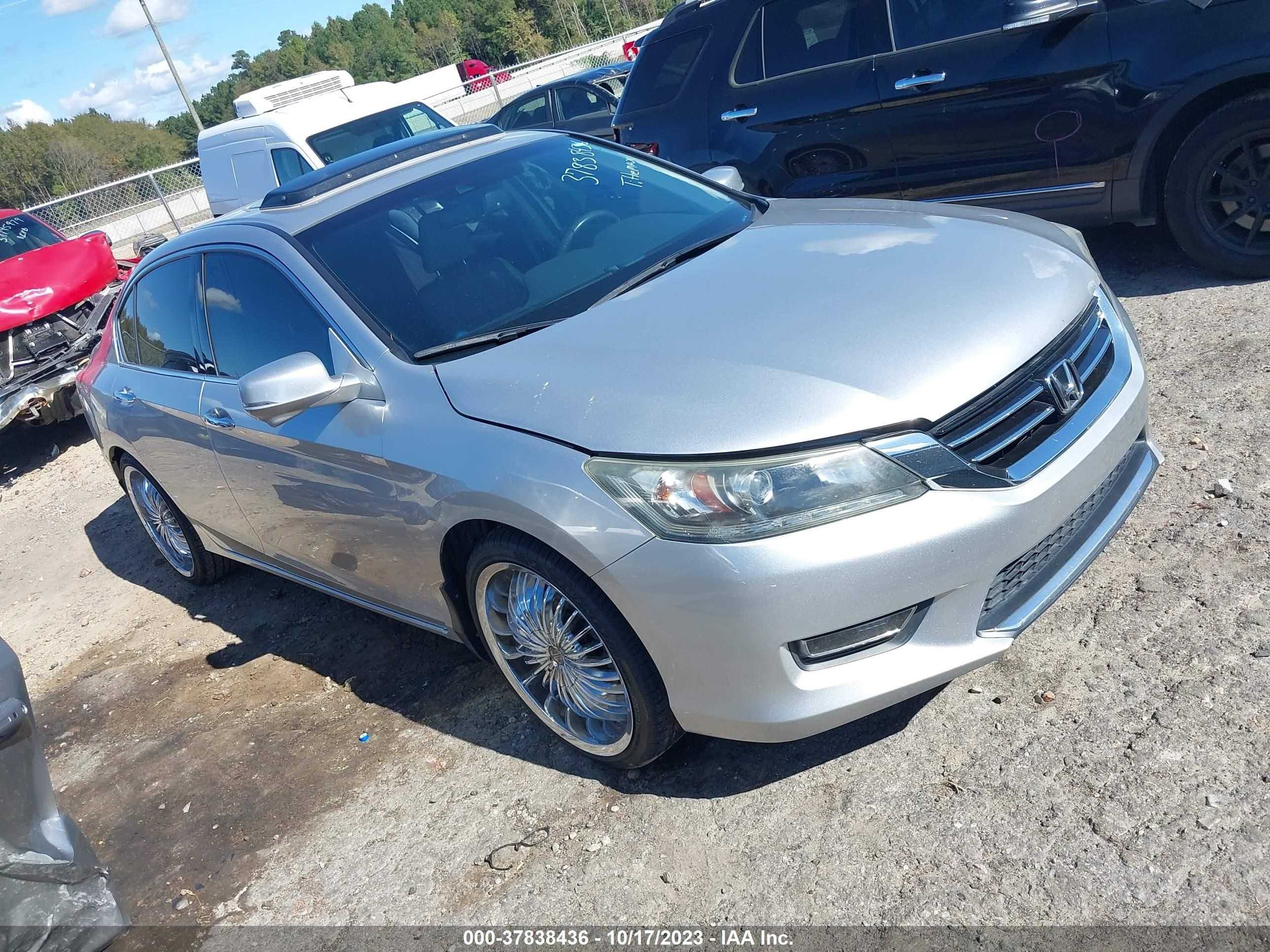 Photo 0 VIN: 1HGCR3F81DA044138 - HONDA ACCORD 