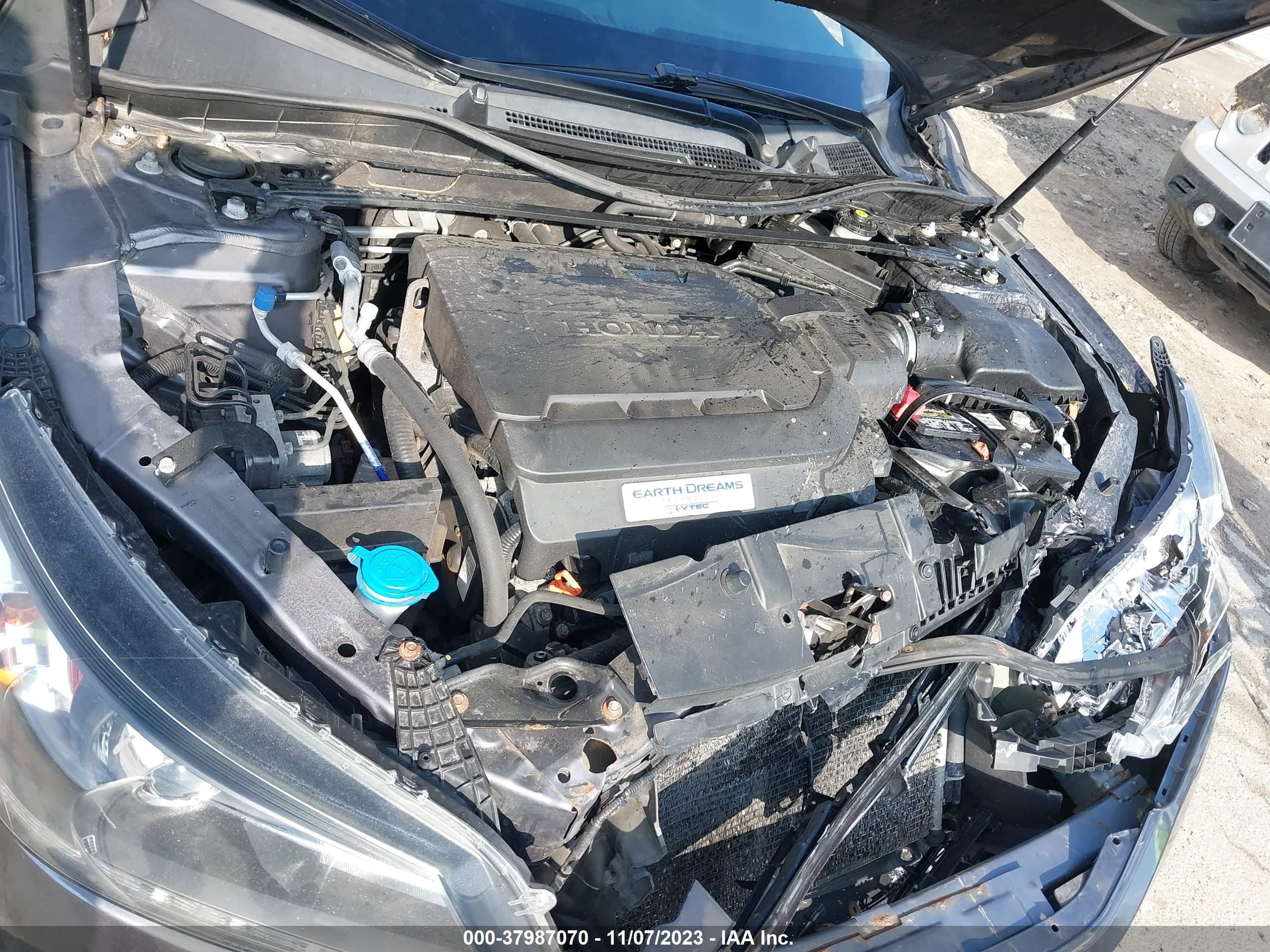 Photo 9 VIN: 1HGCR3F81EA023596 - HONDA ACCORD 