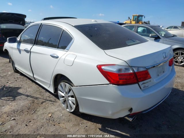 Photo 2 VIN: 1HGCR3F81FA016486 - HONDA ACCORD 