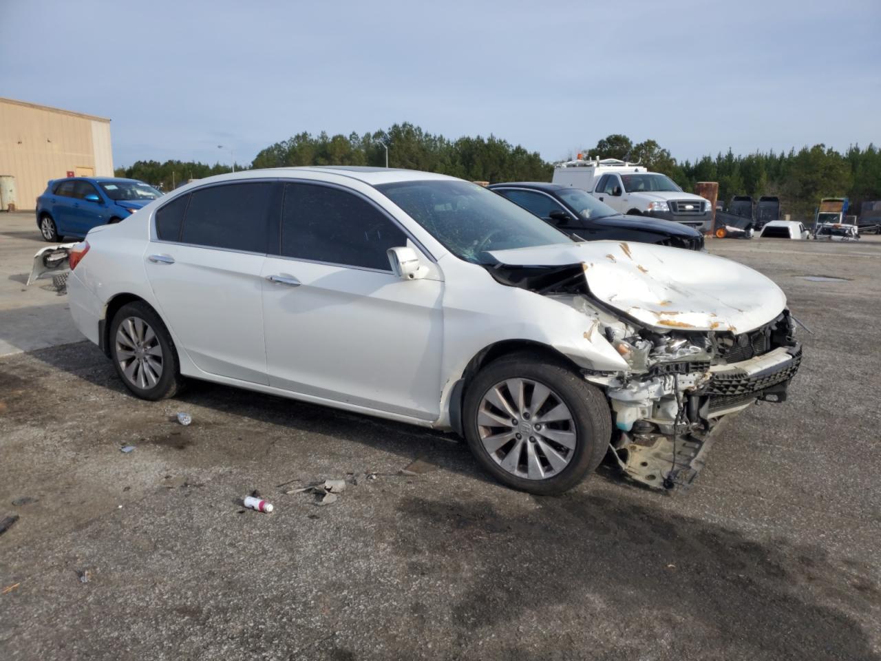 Photo 3 VIN: 1HGCR3F81FA018495 - HONDA ACCORD 