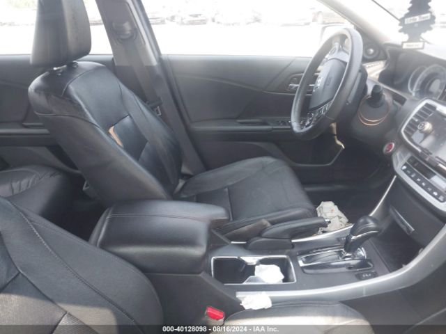 Photo 4 VIN: 1HGCR3F81FA026533 - HONDA ACCORD 