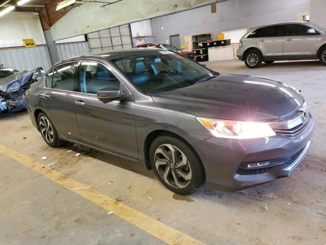 Photo 3 VIN: 1HGCR3F81HA008682 - HONDA ACCORD 