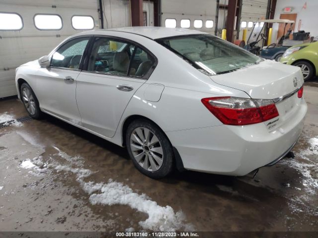 Photo 2 VIN: 1HGCR3F82DA001007 - HONDA ACCORD 