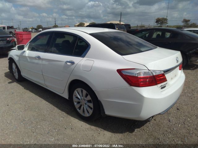 Photo 2 VIN: 1HGCR3F82DA032273 - HONDA ACCORD SDN 