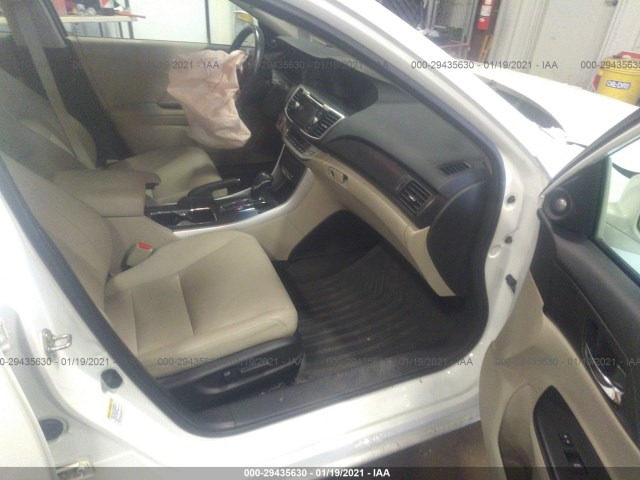 Photo 4 VIN: 1HGCR3F82DA047016 - HONDA ACCORD SDN 