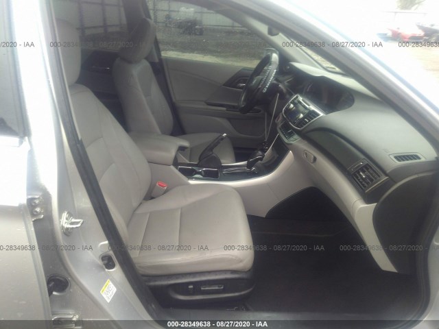 Photo 4 VIN: 1HGCR3F82EA028743 - HONDA ACCORD SEDAN 