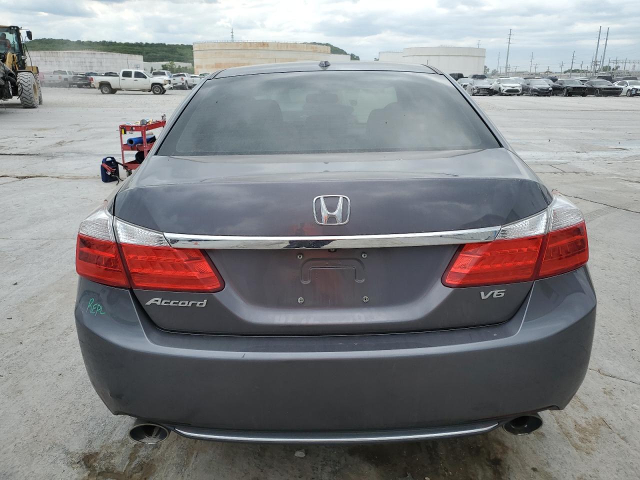 Photo 5 VIN: 1HGCR3F82FA007926 - HONDA ACCORD 