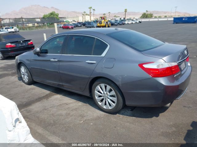 Photo 2 VIN: 1HGCR3F82FA031885 - HONDA ACCORD 