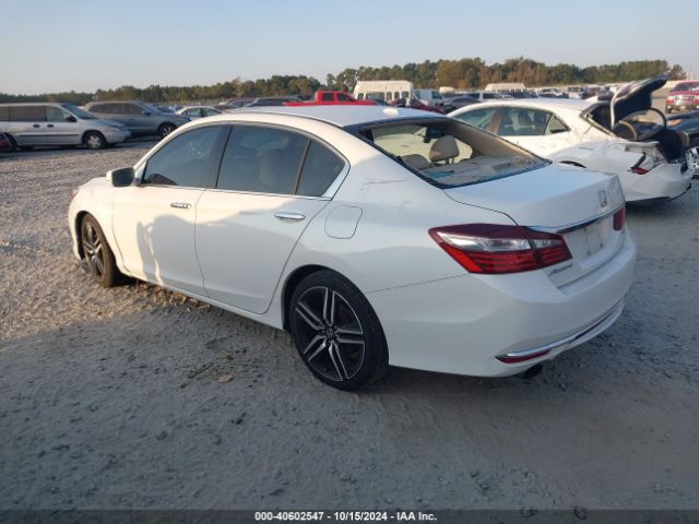 Photo 2 VIN: 1HGCR3F82GA004171 - HONDA ACCORD 