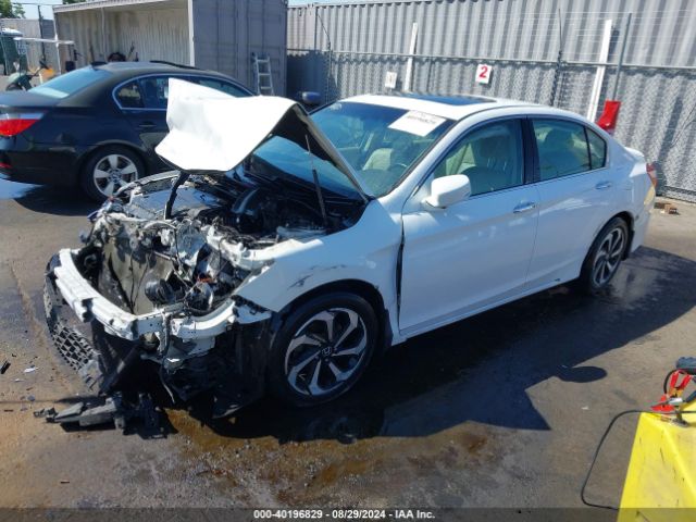 Photo 1 VIN: 1HGCR3F82GA010097 - HONDA ACCORD 