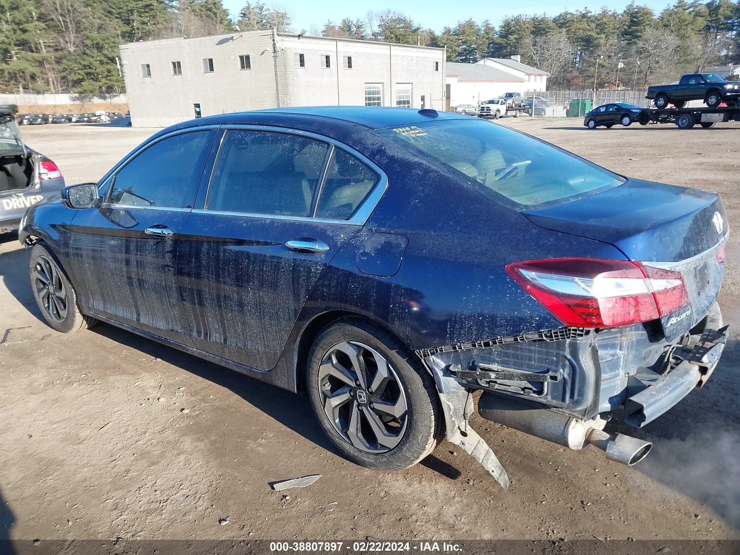 Photo 13 VIN: 1HGCR3F82GA019866 - HONDA ACCORD 