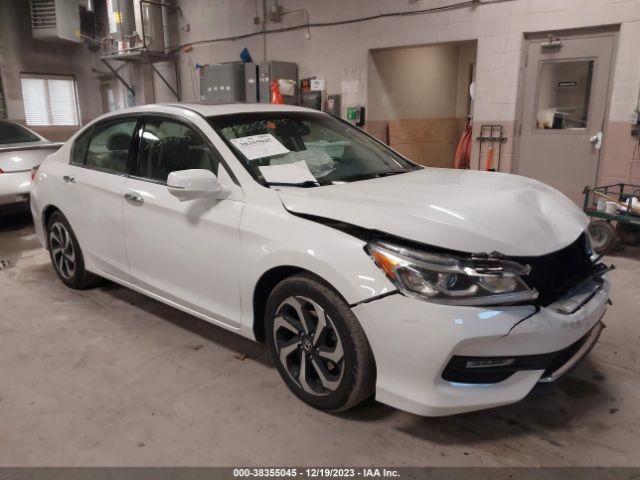 Photo 1 VIN: 1HGCR3F82HA014877 - HONDA ACCORD 